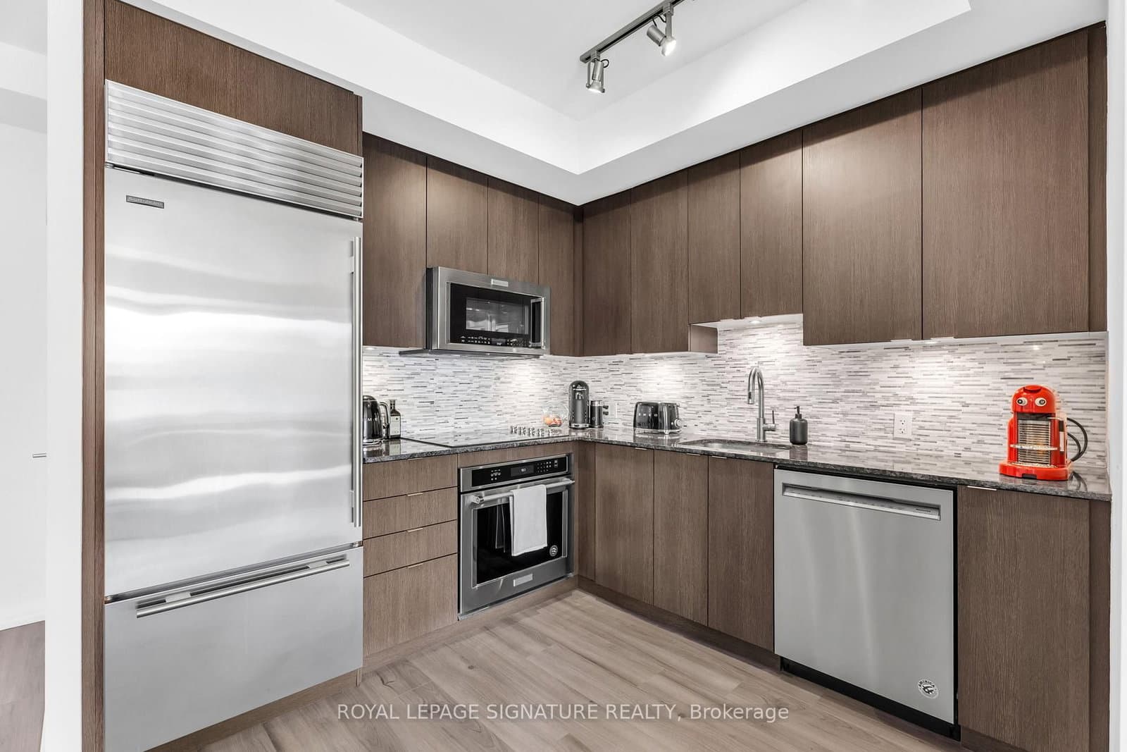 60 Ann O'Reilly Road, Unit 358 thumbnail 8