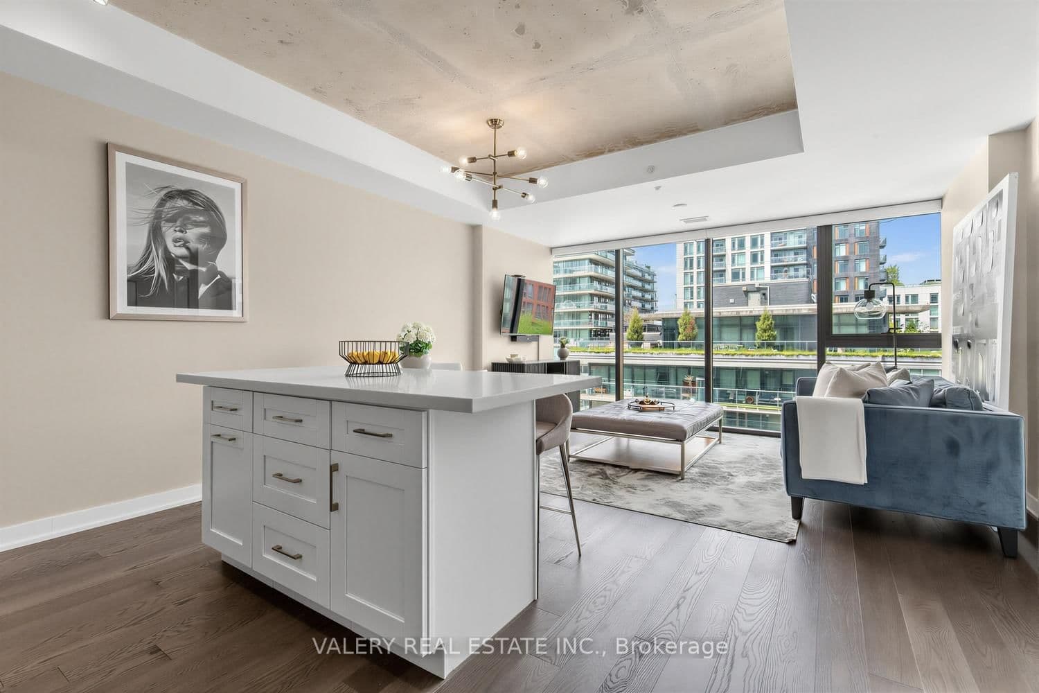 629 King Street W, Unit 1022 thumbnail 10