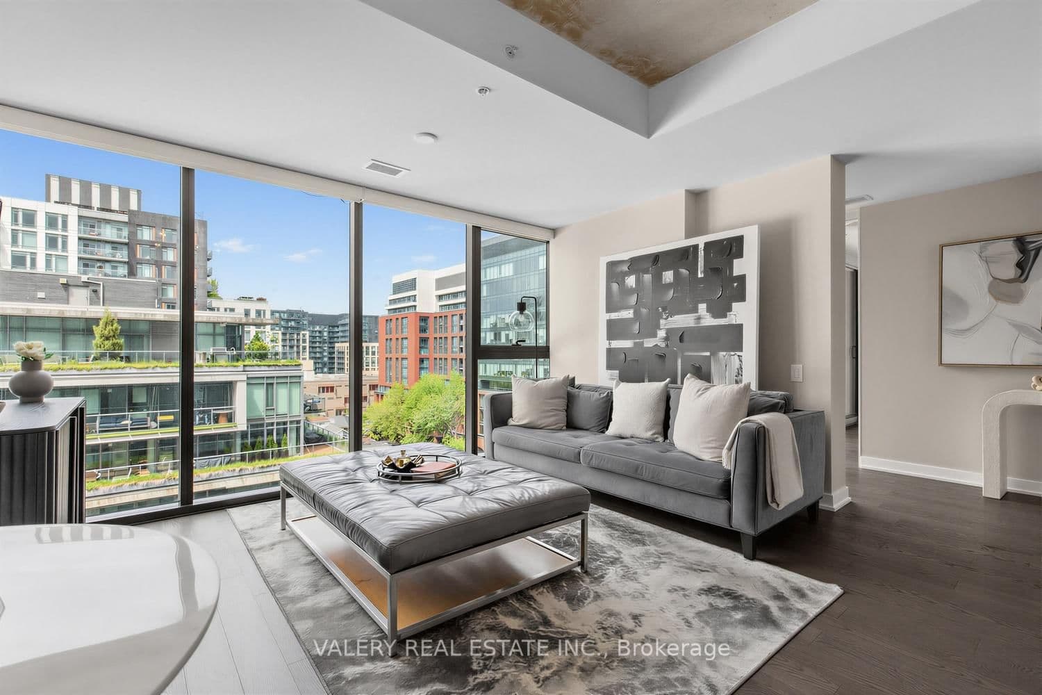 629 King Street W, Unit 1022 thumbnail 11