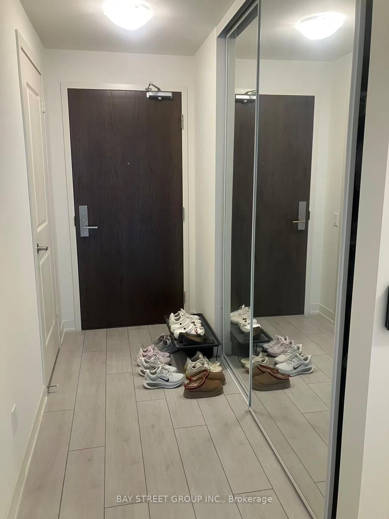 4955 Yonge Street, Unit 919 thumbnail 17