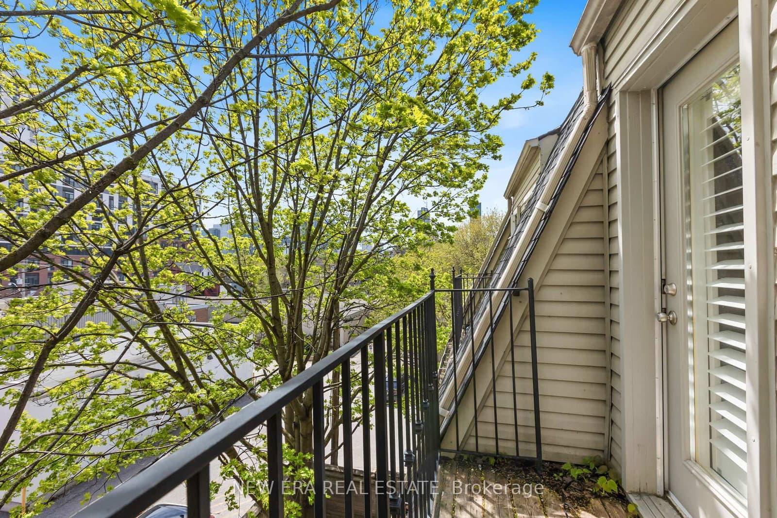 35 Spruce Street, Unit B thumbnail 22