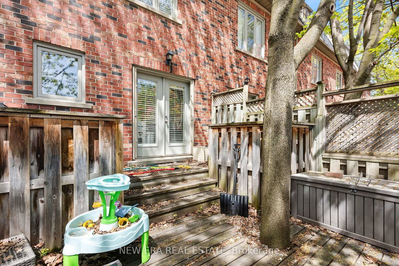 35 Spruce Street, Unit B thumbnail 24