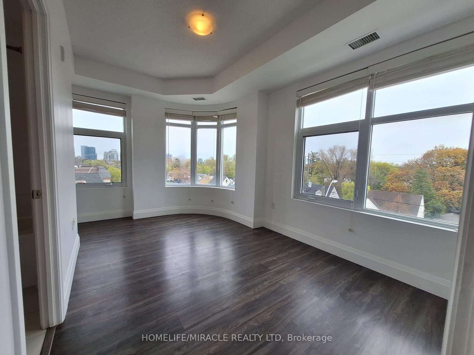 222 Finch Avenue W, Unit 412 thumbnail 2