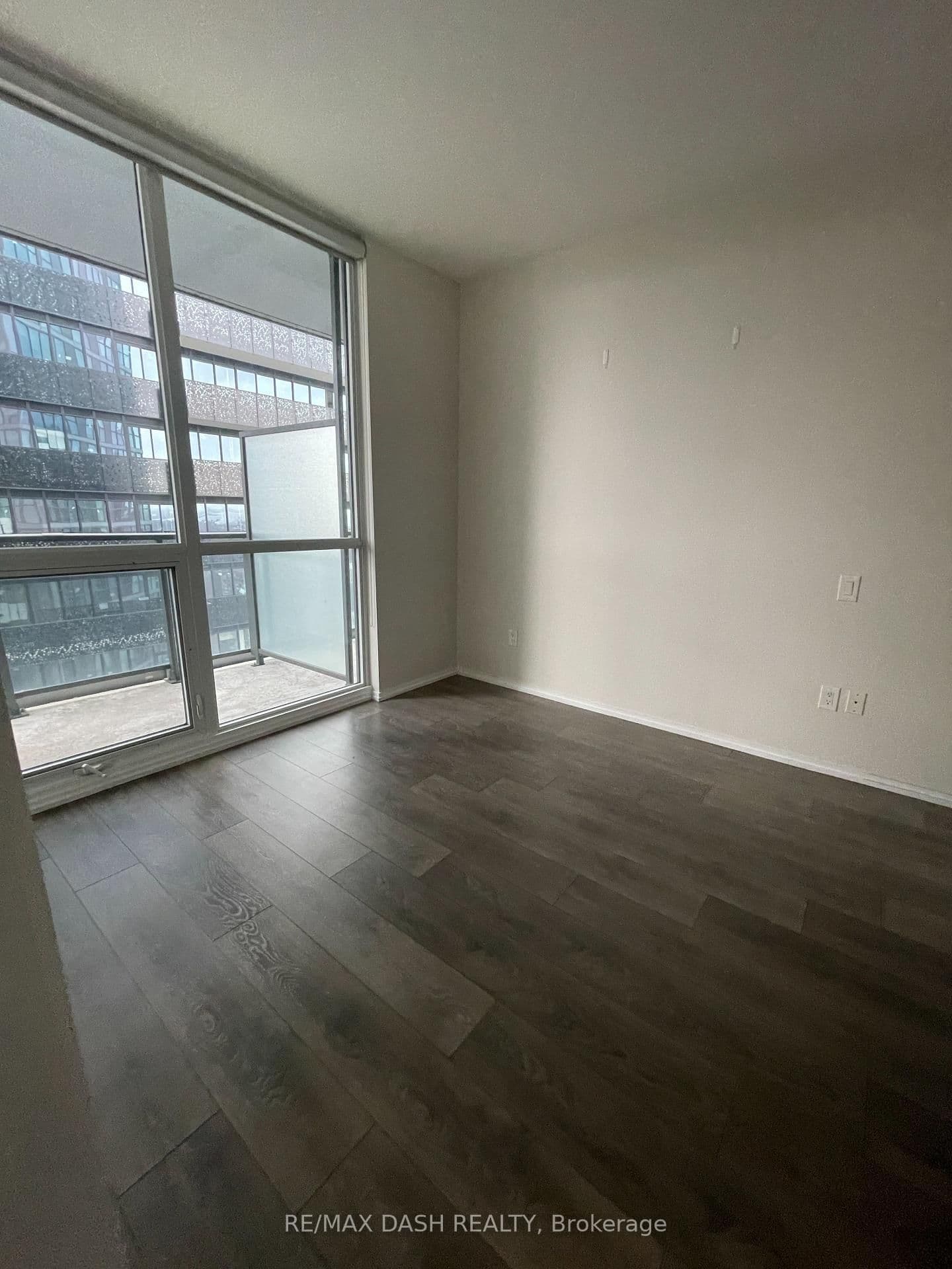 45 Charles Street E, Unit 4811 thumbnail 8