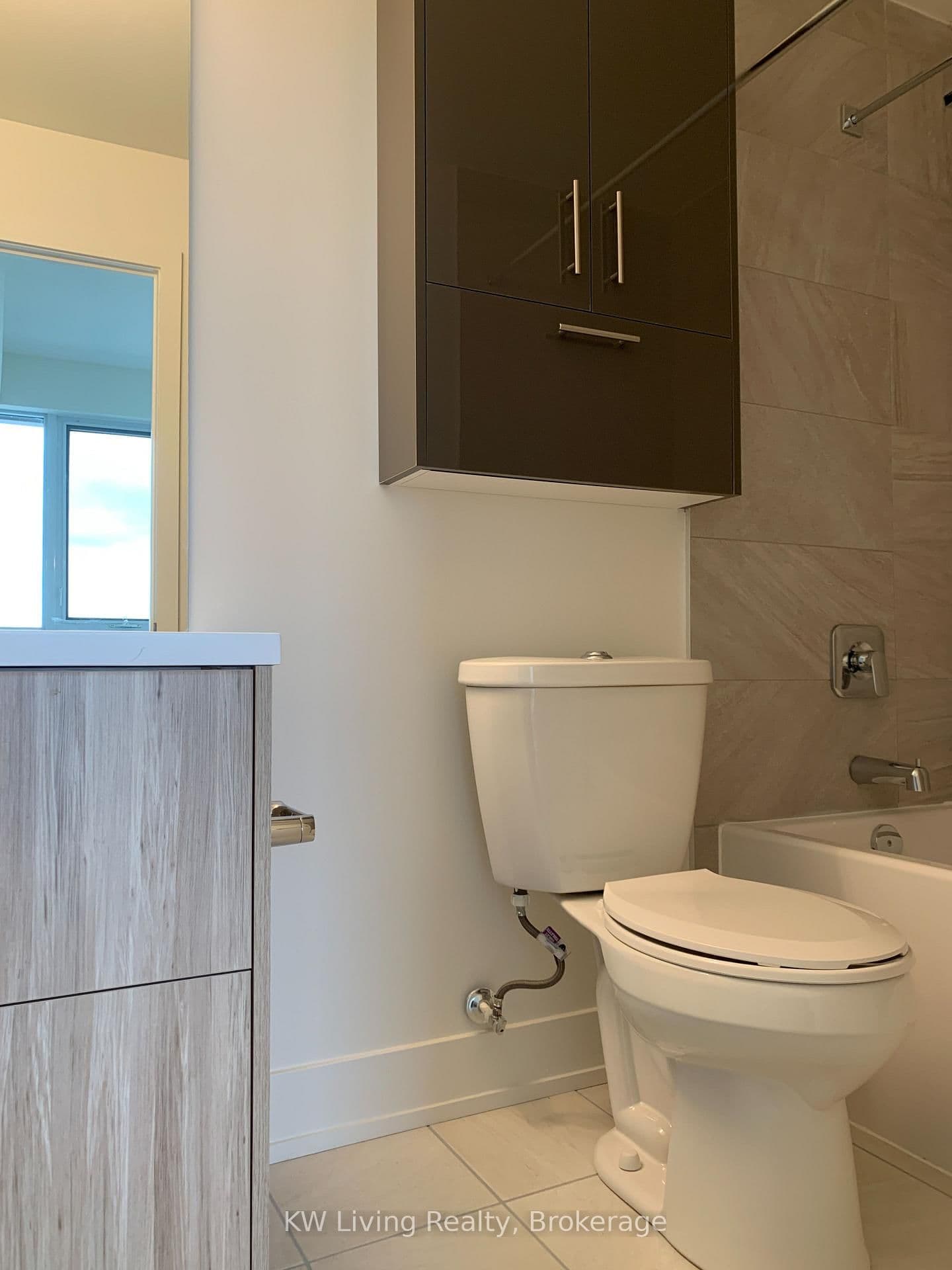 180 Fairview Mall Drive, Unit 1908 thumbnail 15