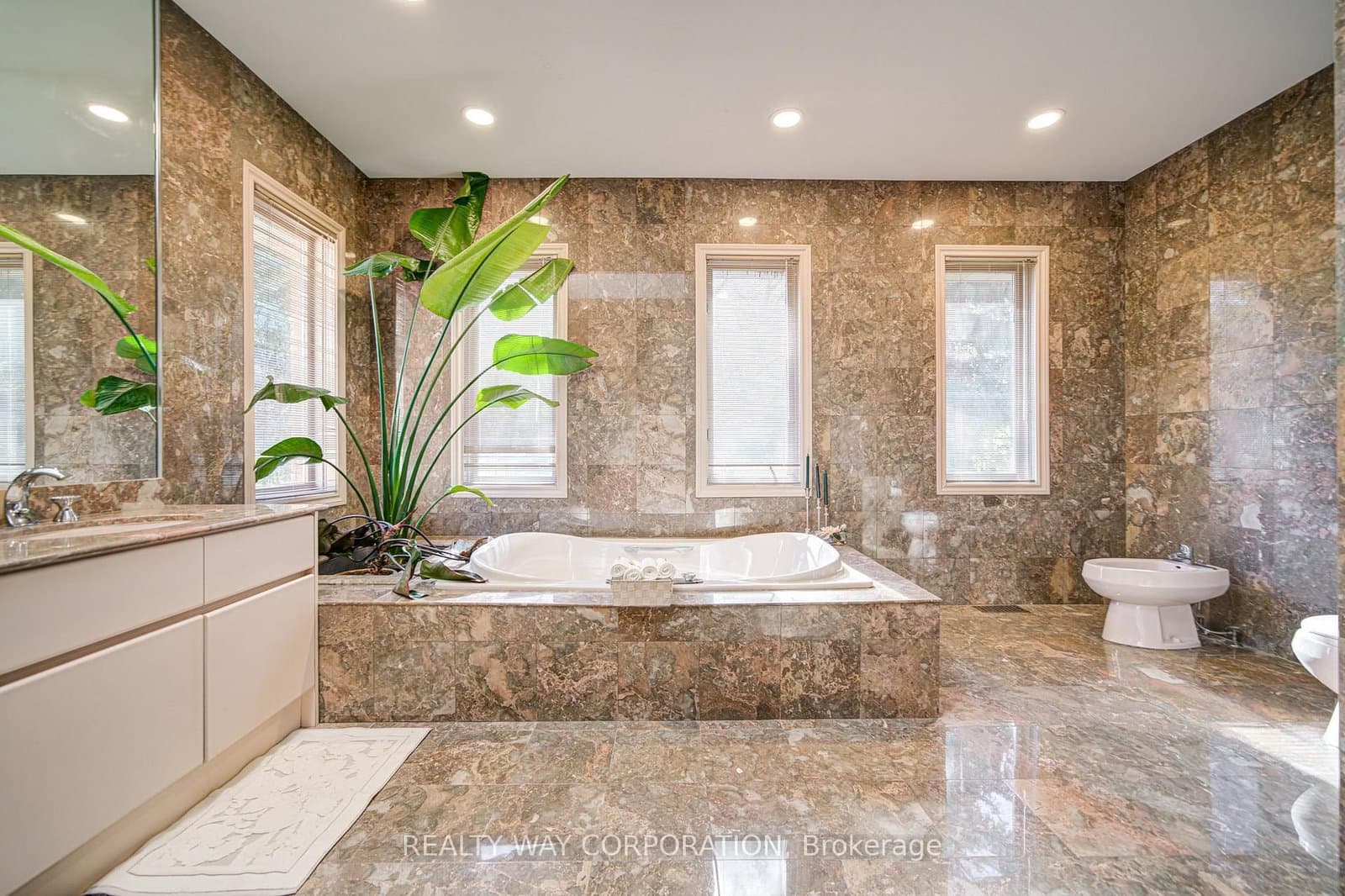 17 Heathcote Avenue thumbnail 20