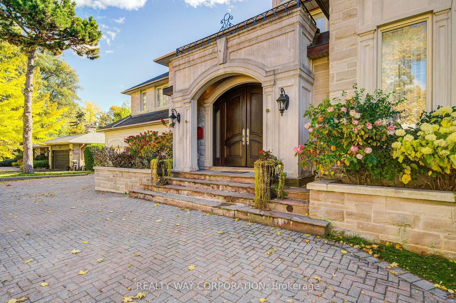 17 Heathcote Avenue thumbnail 3