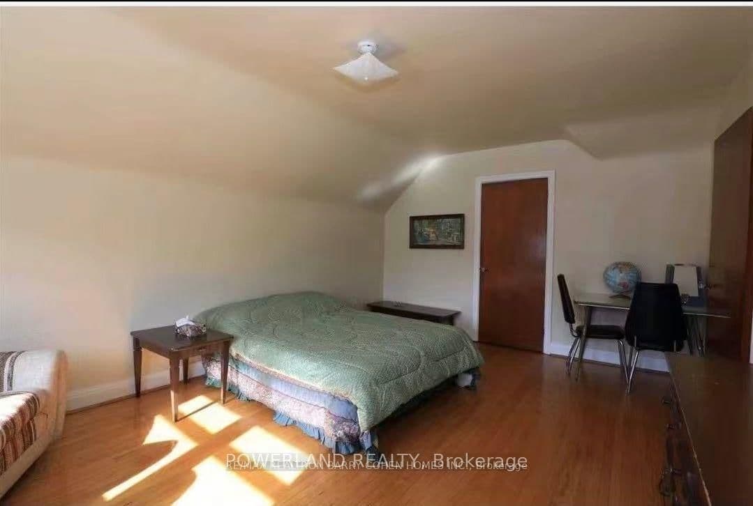 58 Abitibi Avenue thumbnail 2