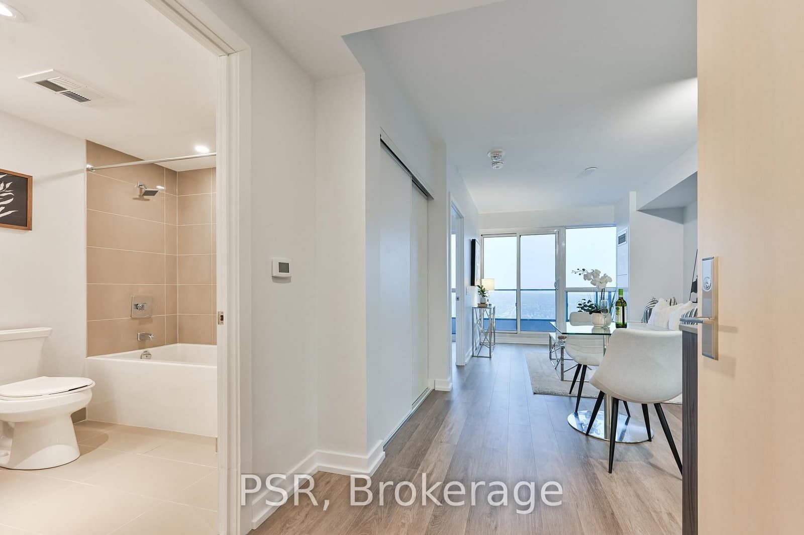 395 Bloor Street E, Unit 4409 thumbnail 4