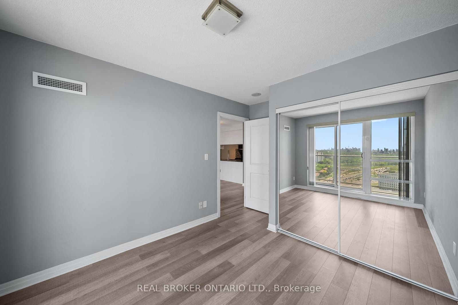 2015 Sheppard Avenue E, Unit 3010 thumbnail 14
