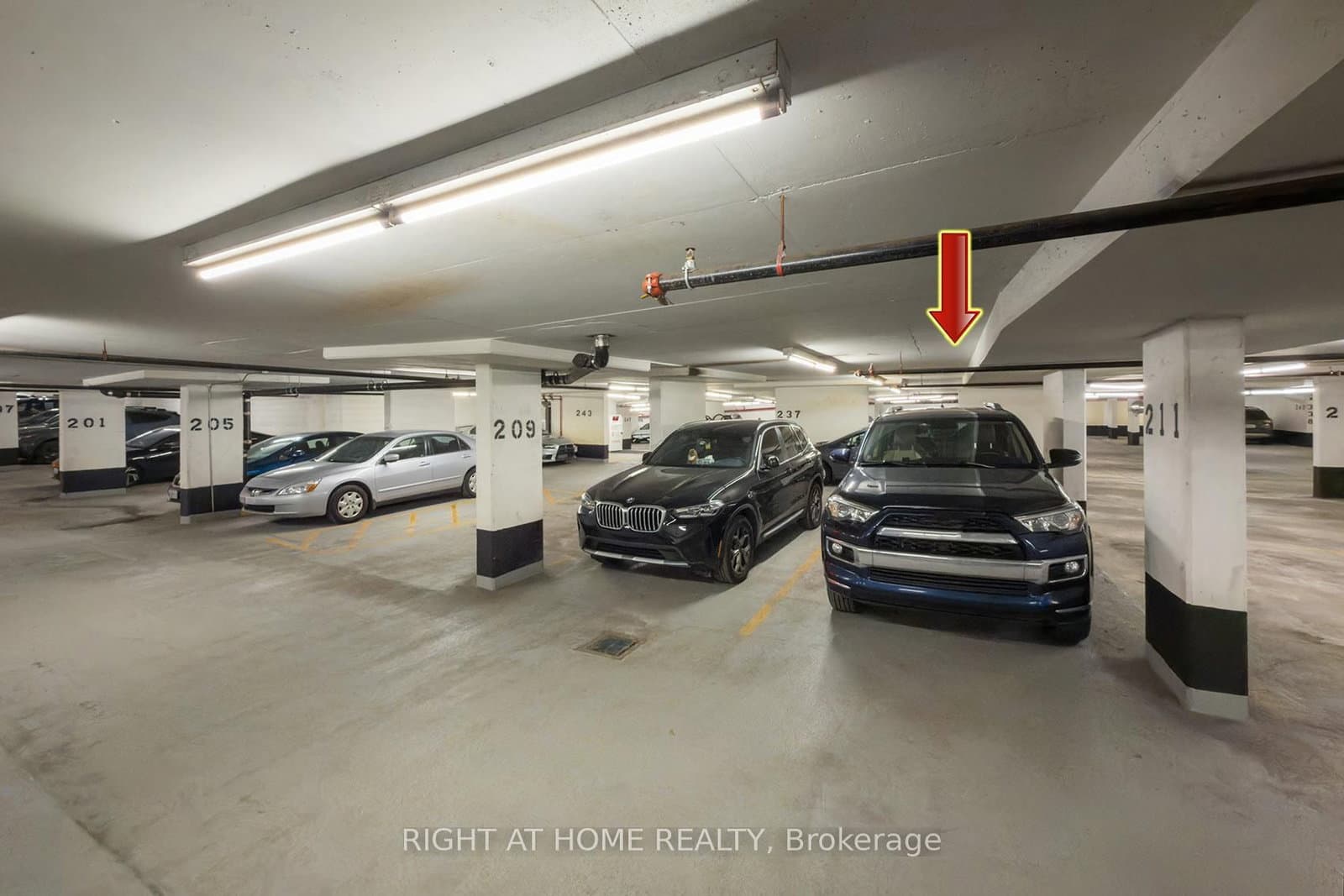 7 Lorraine Drive, Unit 210 thumbnail 29