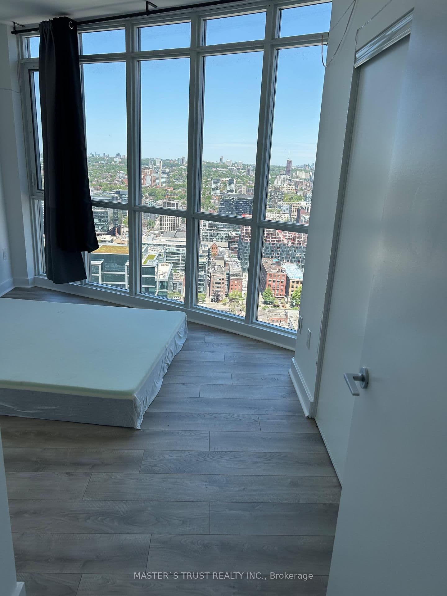 21 ICE BOAT Terrace, Unit 4202 thumbnail 10