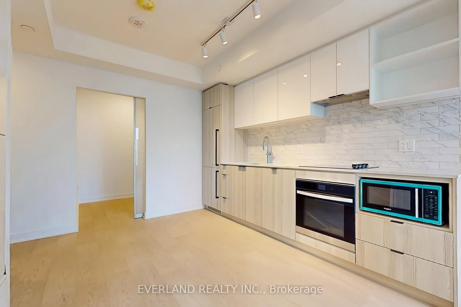 252 Church Street, Unit 2512 thumbnail 11