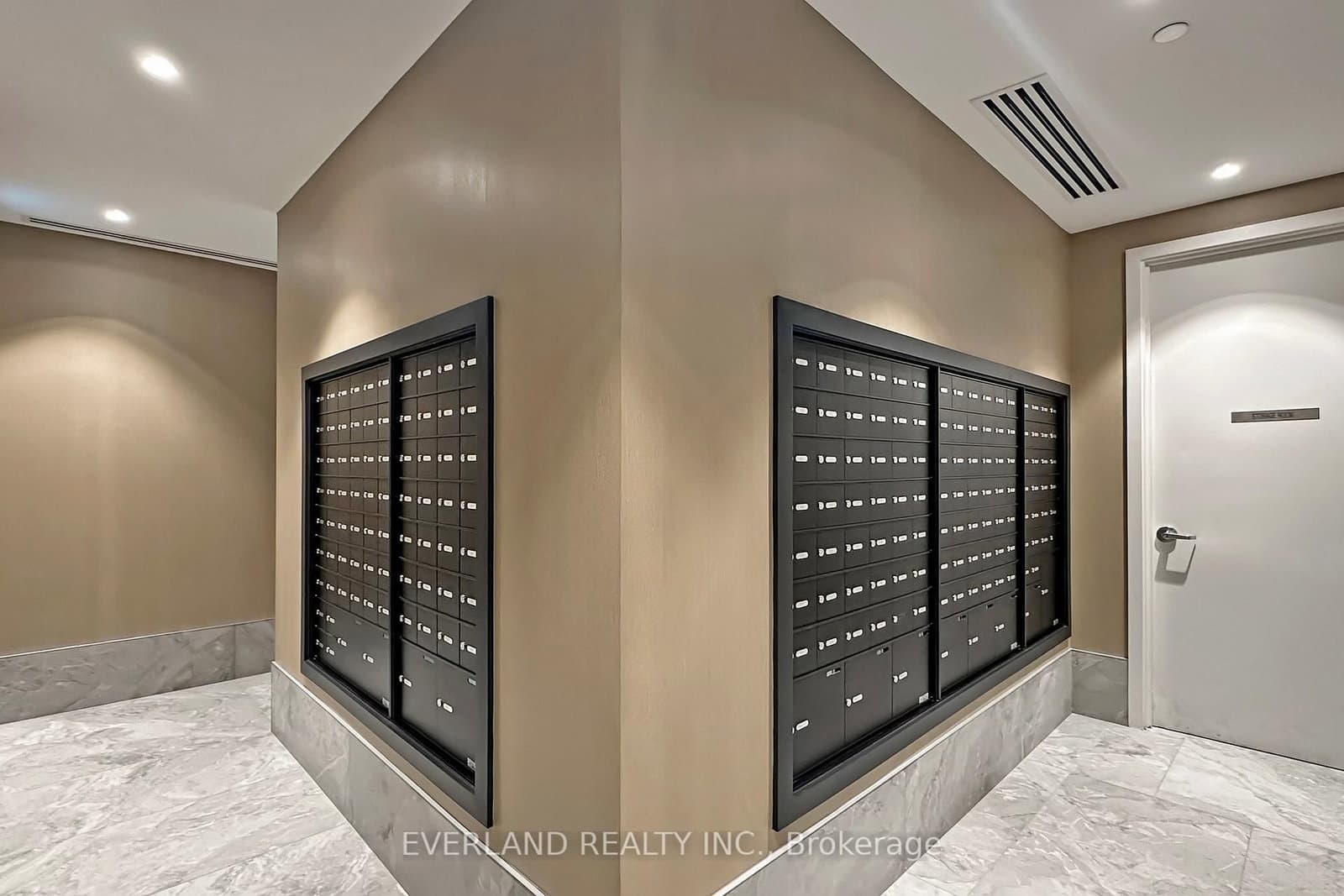252 Church Street, Unit 2512 thumbnail 34