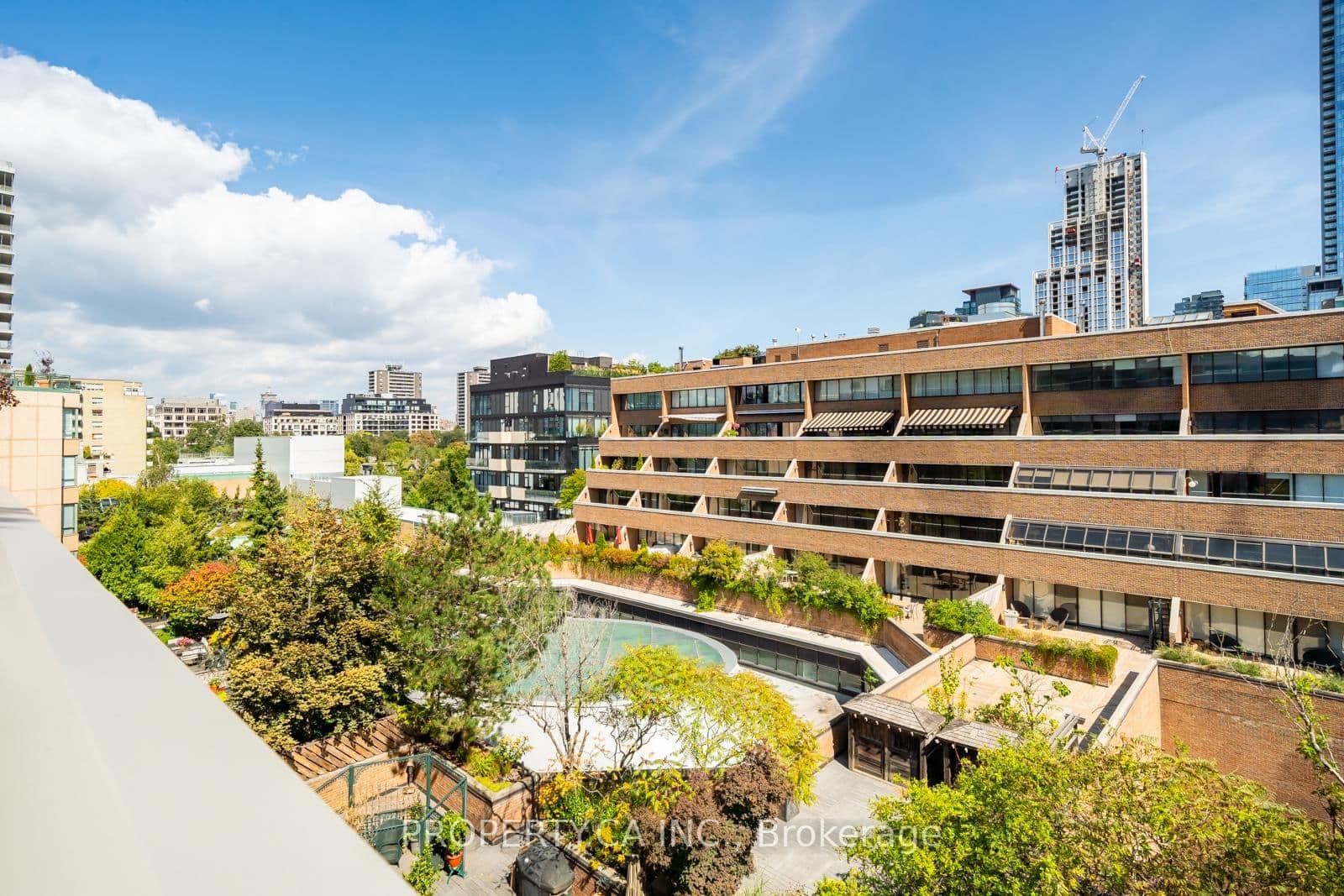 55a Avenue Road, Unit 606 thumbnail 22