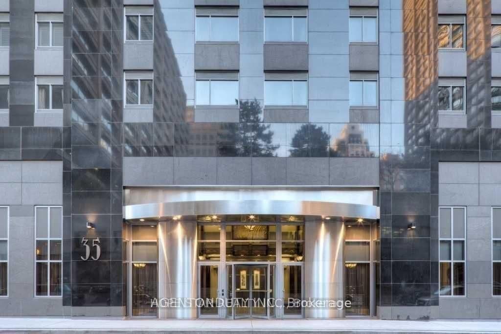35 Balmuto Street, Unit 1009 thumbnail 3