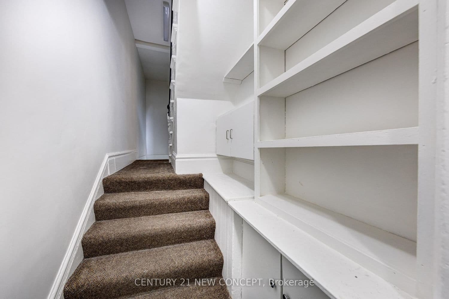 295 Queen Street E, Unit 2nd Floor thumbnail 27