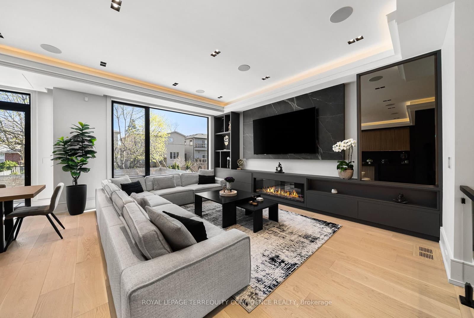 35 Nipigon Avenue thumbnail 15
