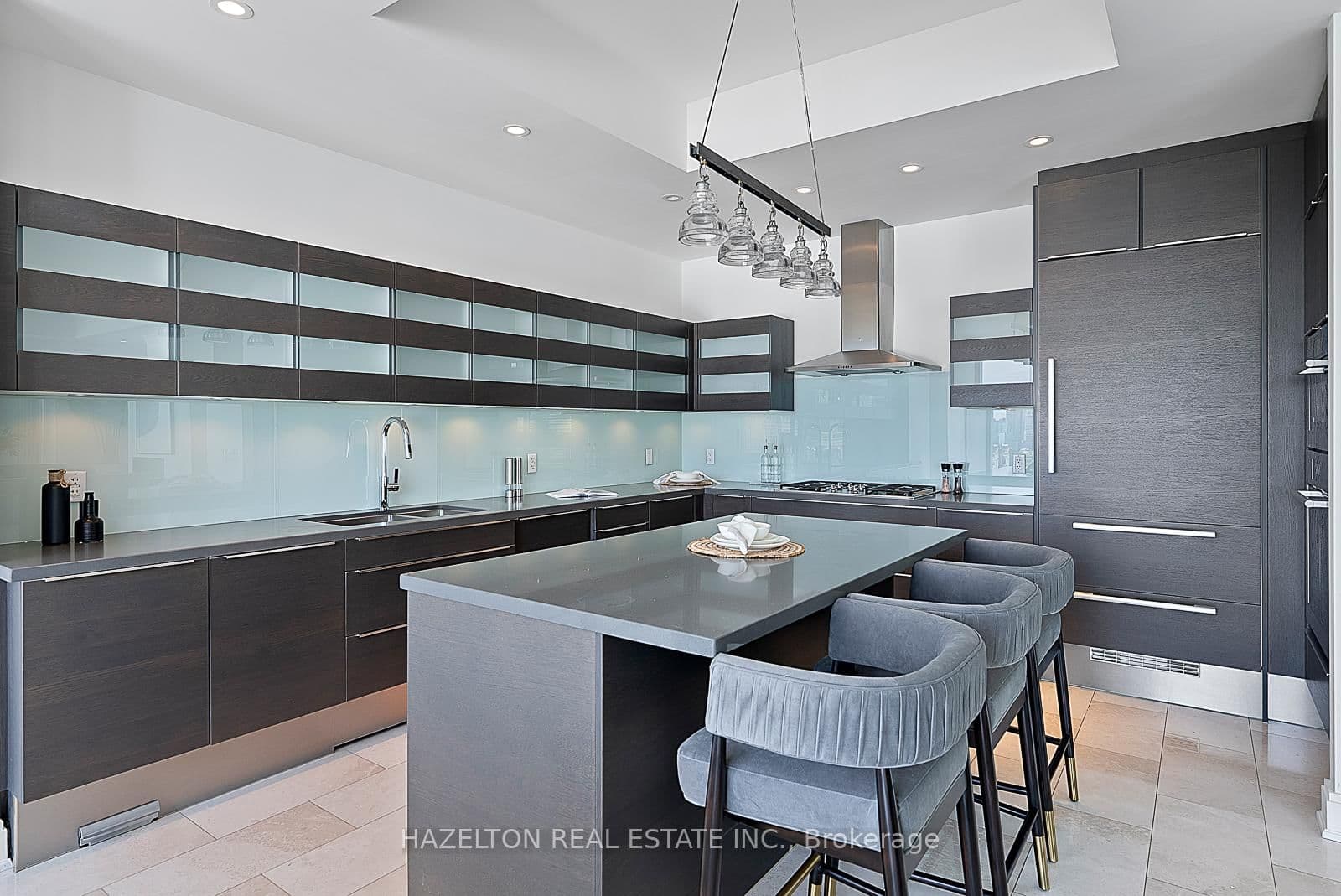 206 Bloor Street W, Unit 1402 thumbnail 14