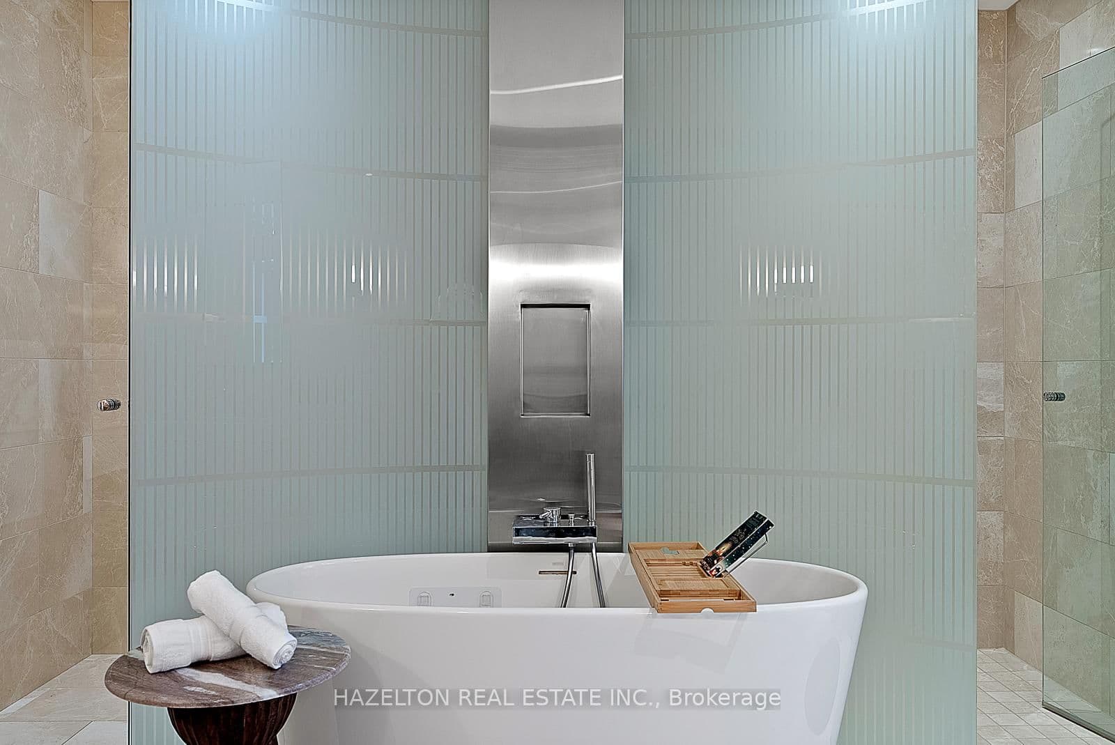 206 Bloor Street W, Unit 1402 thumbnail 25