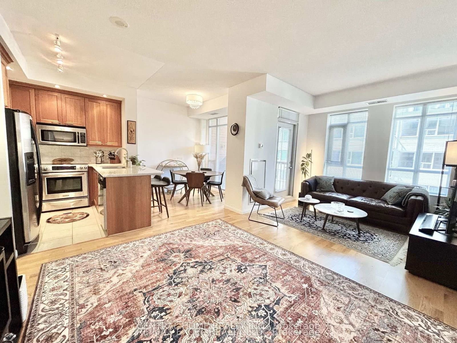 #426 - 900 Mount Pleasant Road