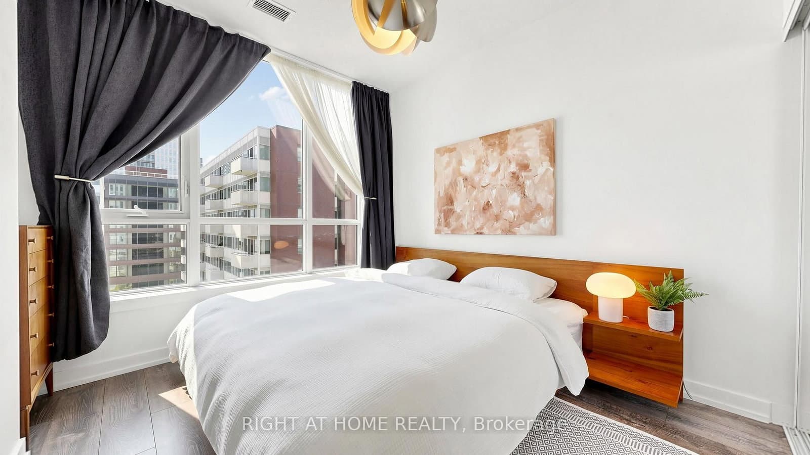 200 Sackville Street, Unit 714 thumbnail 10