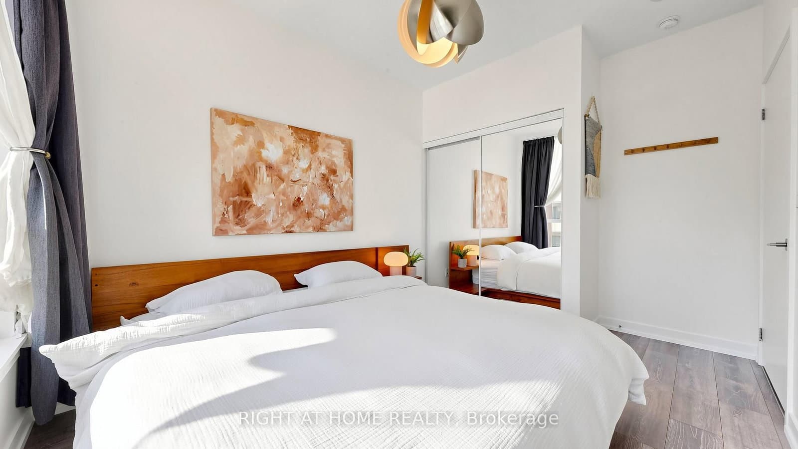 200 Sackville Street, Unit 714 thumbnail 13