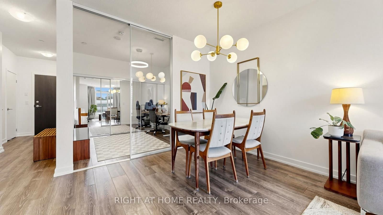 200 Sackville Street, Unit 714 thumbnail 4