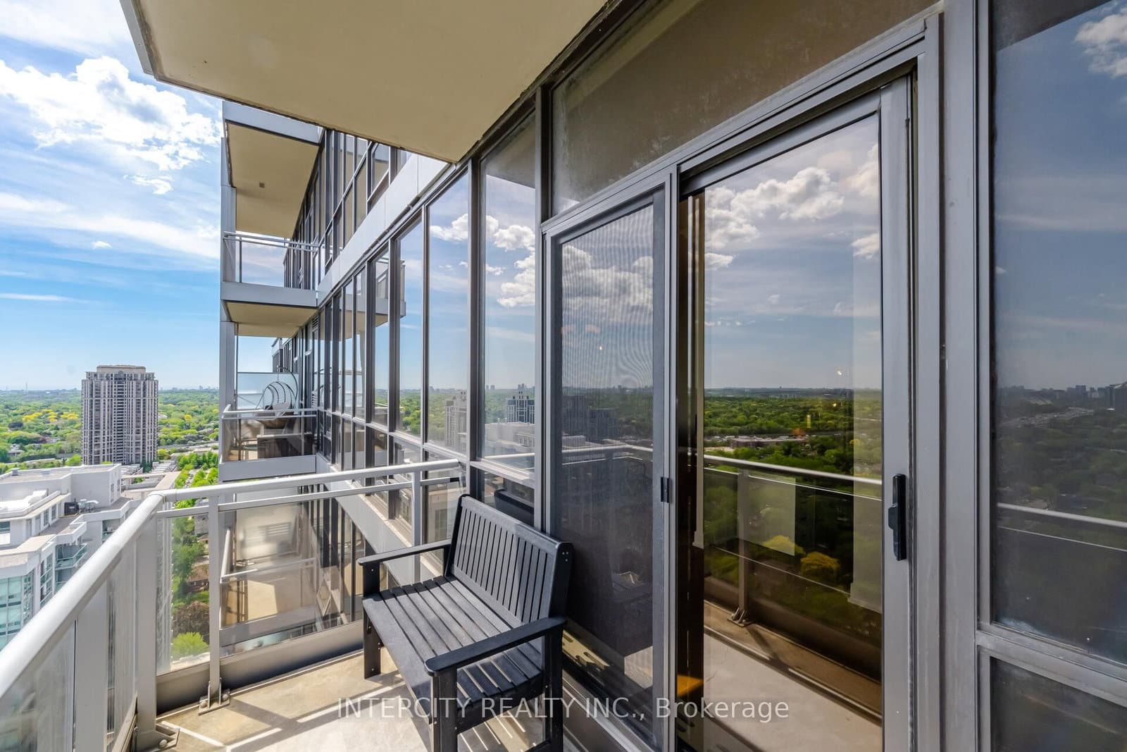 23 Sheppard Avenue E, Unit 3104 thumbnail 32