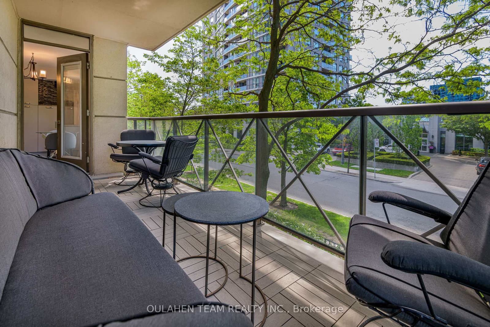 51 Harrison Garden Boulevard, Unit 202 thumbnail 13
