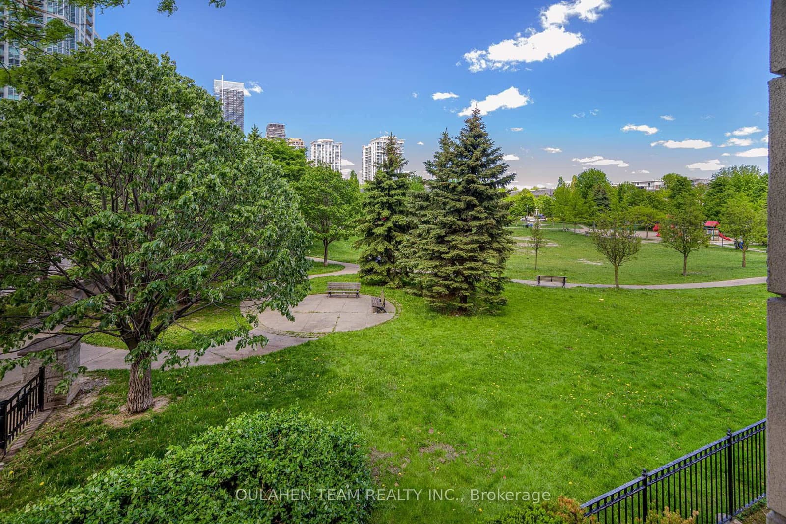 51 Harrison Garden Boulevard, Unit 202 thumbnail 14