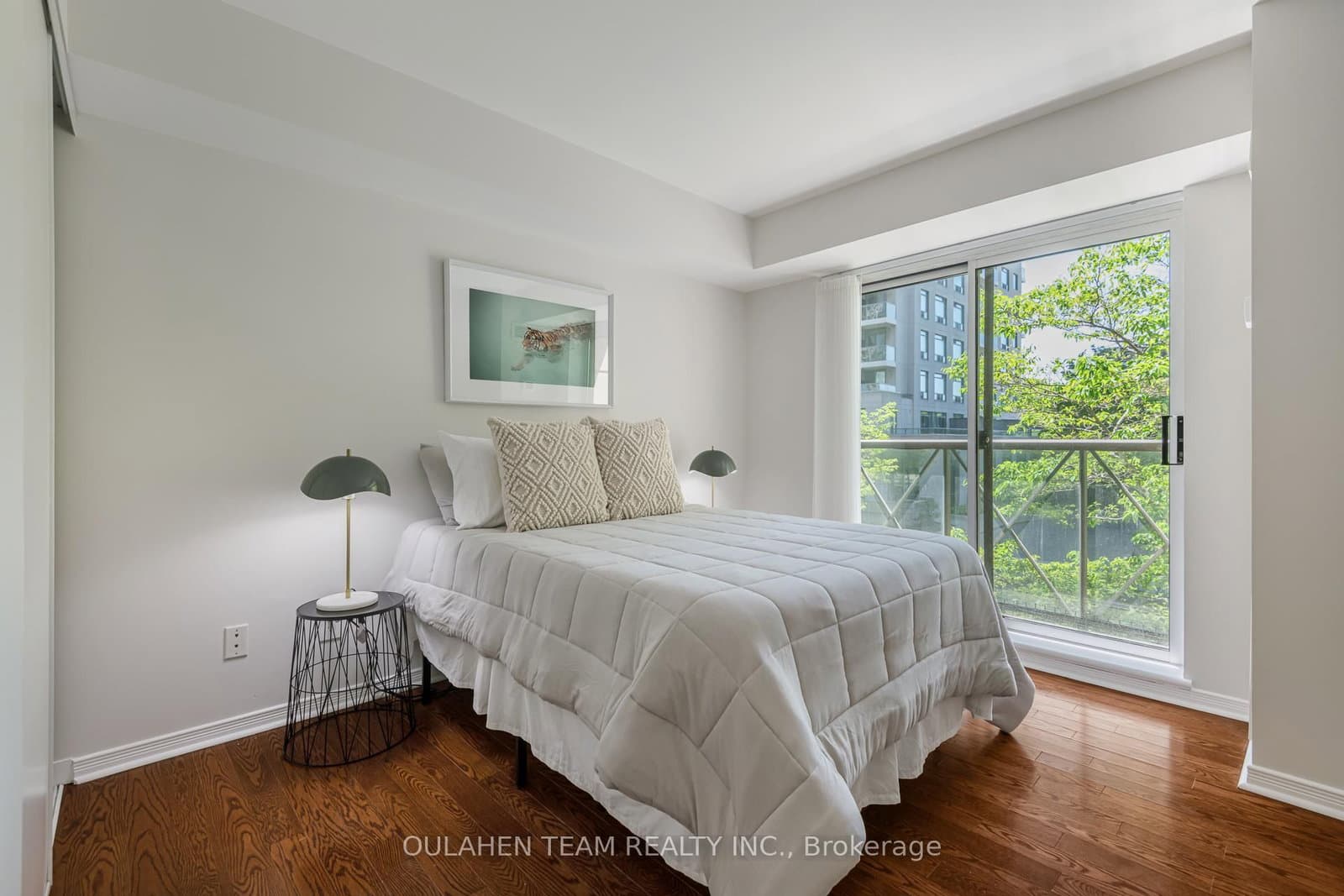 51 Harrison Garden Boulevard, Unit 202 thumbnail 19