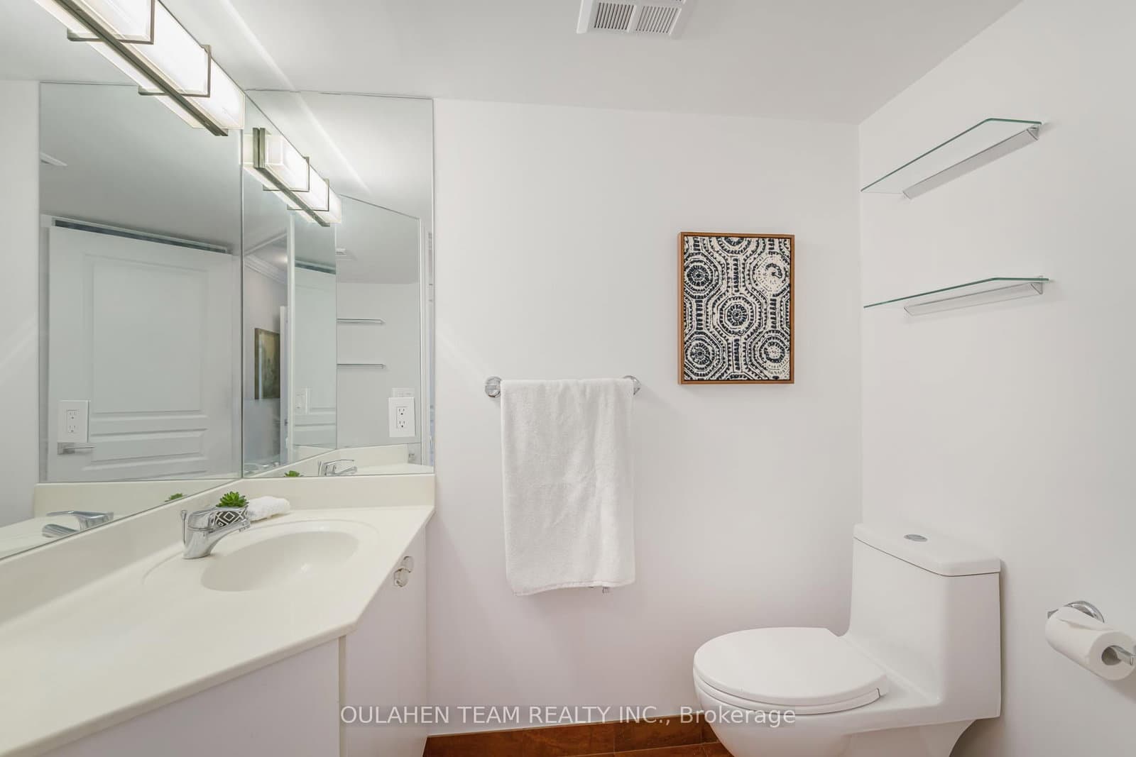 51 Harrison Garden Boulevard, Unit 202 thumbnail 23