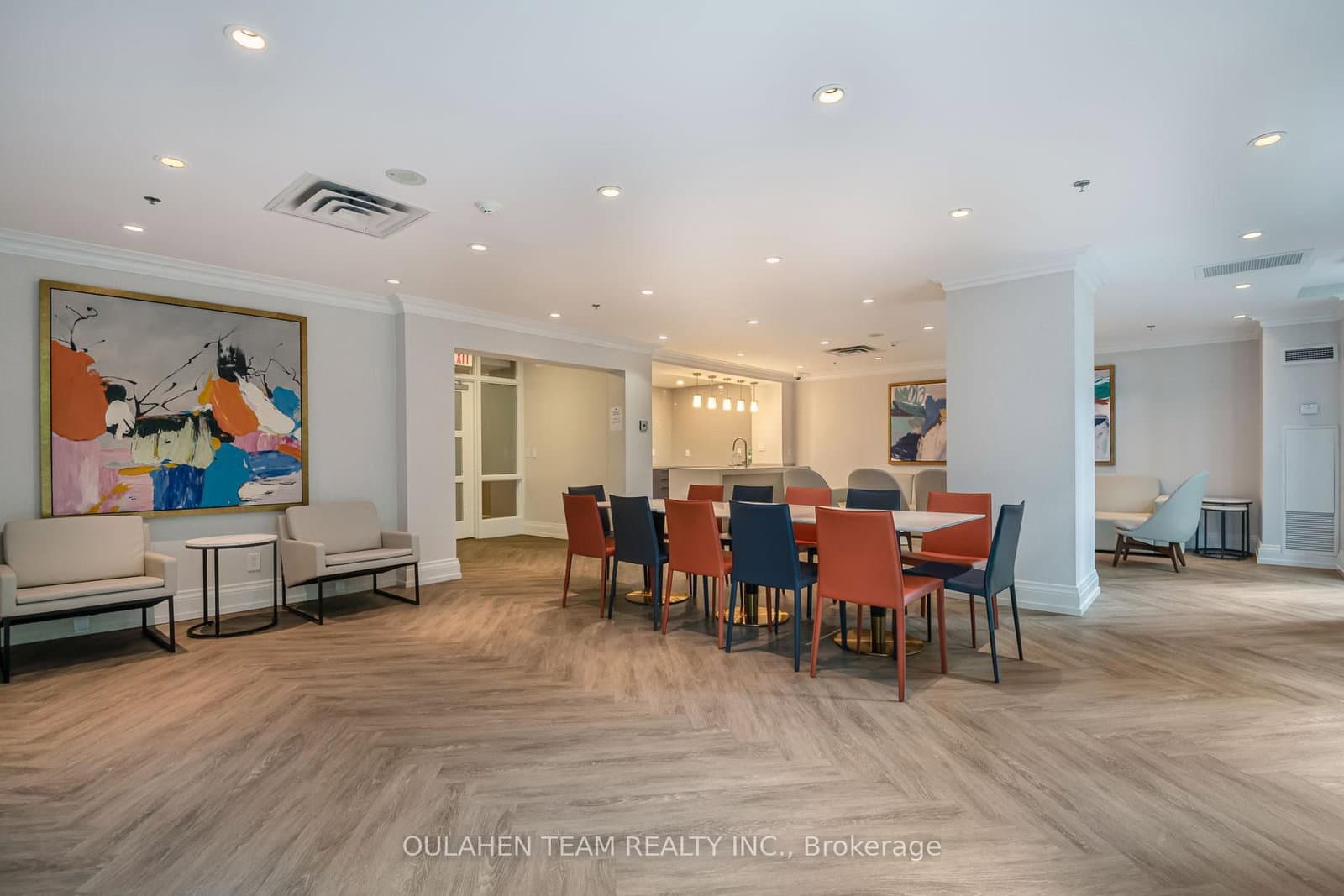 51 Harrison Garden Boulevard, Unit 202 thumbnail 26