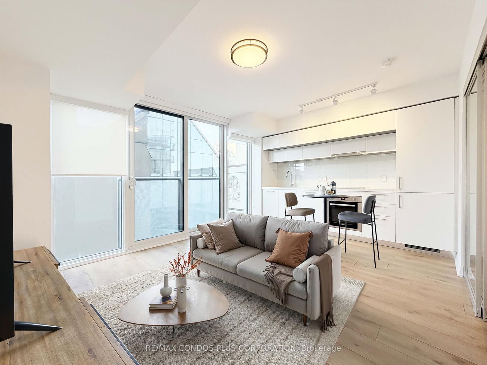 99 Foxbar Road, Unit 306 thumbnail 2