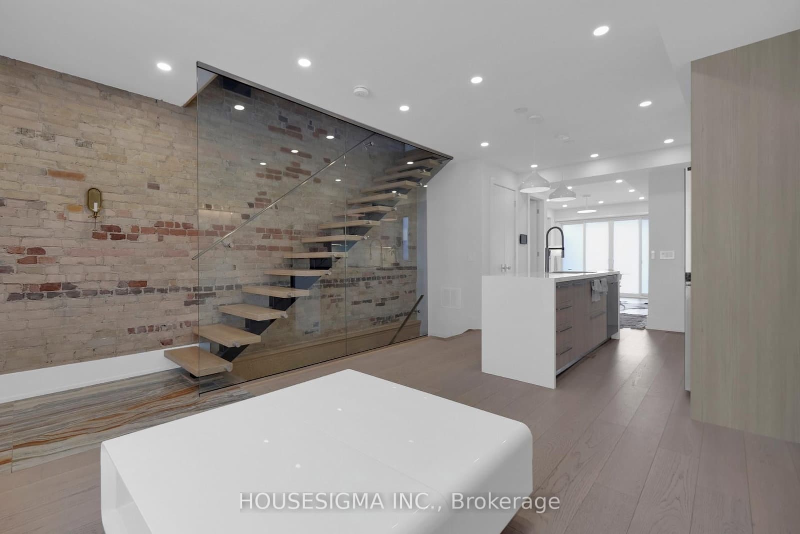 274 Roxton Road, Unit Main thumbnail 5