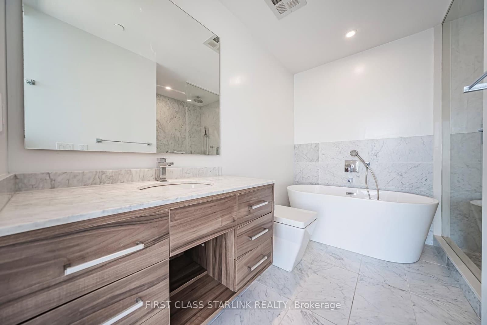488 University Avenue, Unit 4802 thumbnail 11