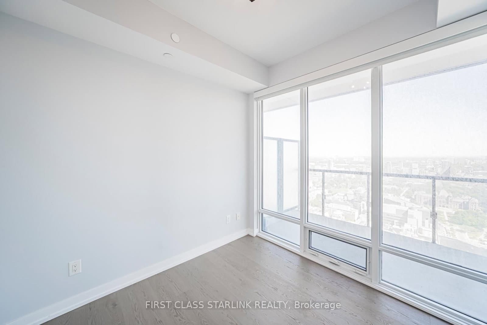 488 University Avenue, Unit 4802 thumbnail 12
