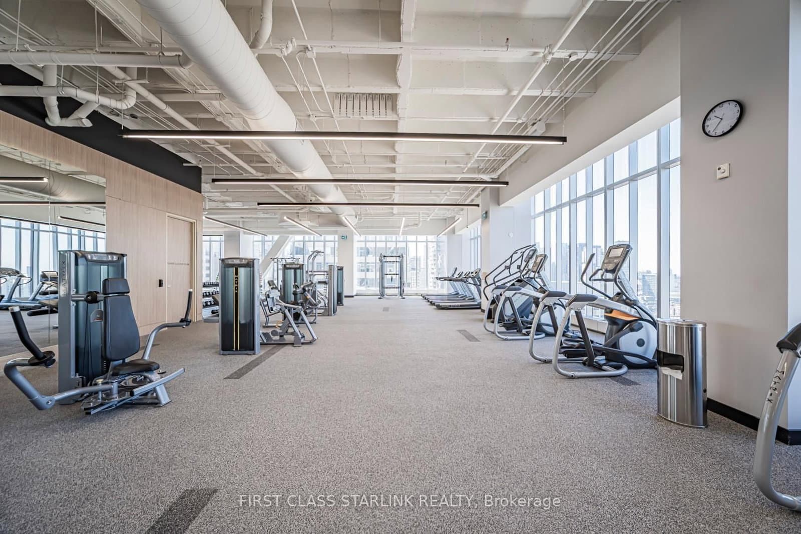 488 University Avenue, Unit 4802 thumbnail 32