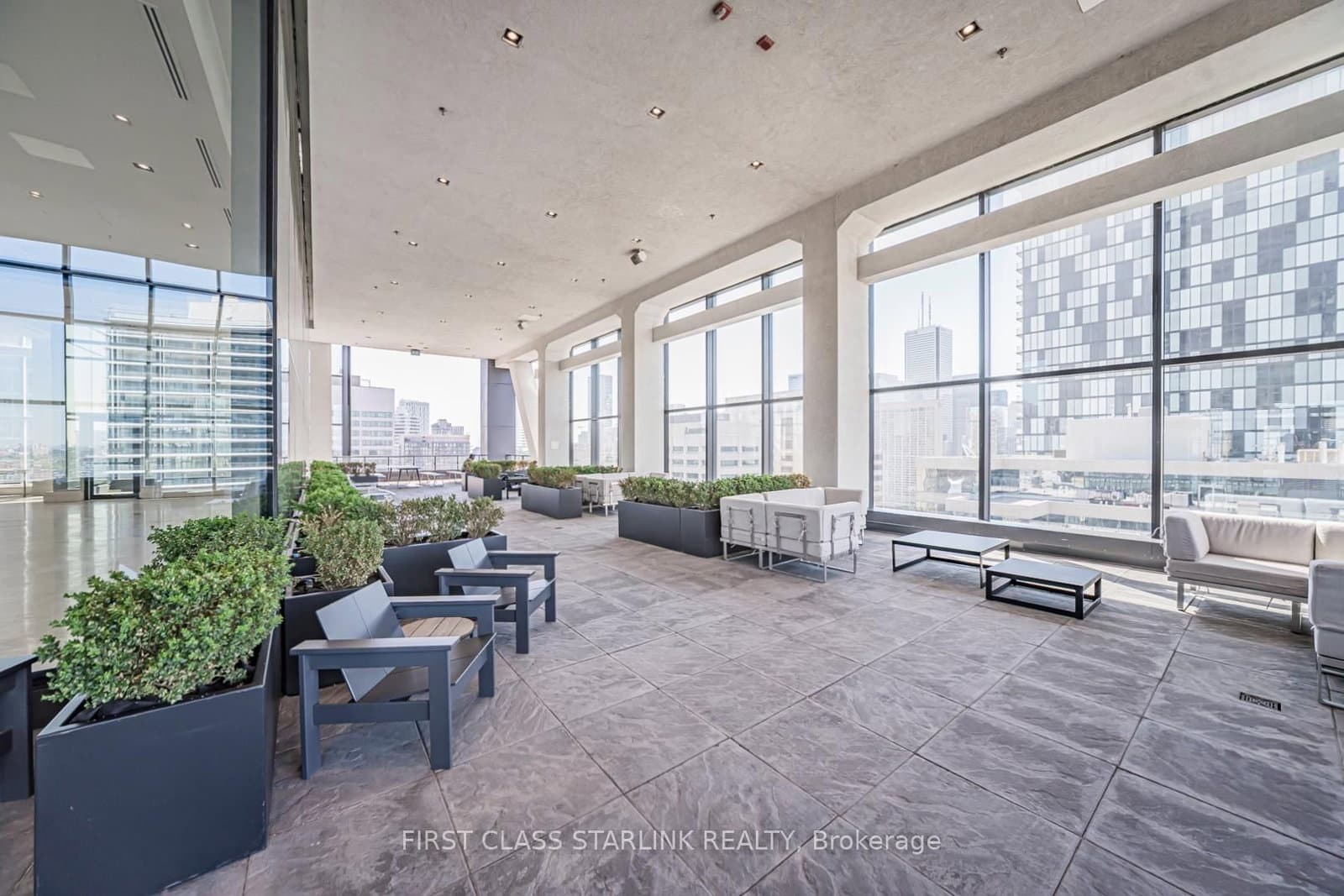 488 University Avenue, Unit 4802 thumbnail 33