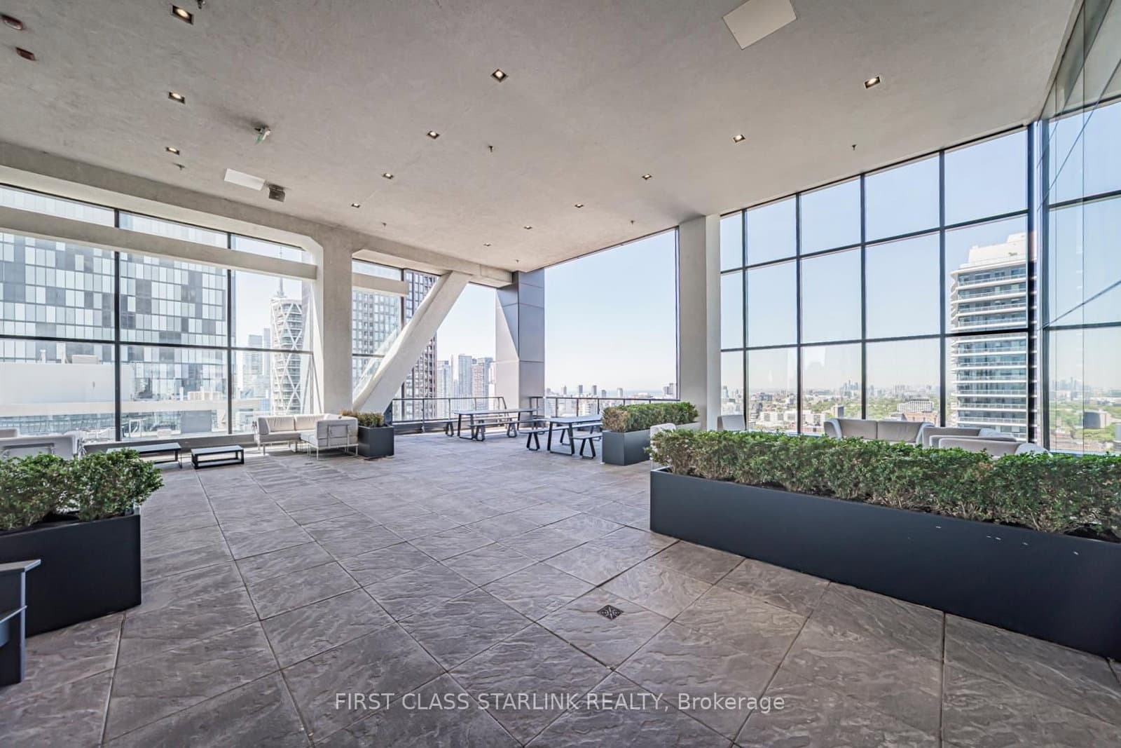 488 University Avenue, Unit 4802 thumbnail 34
