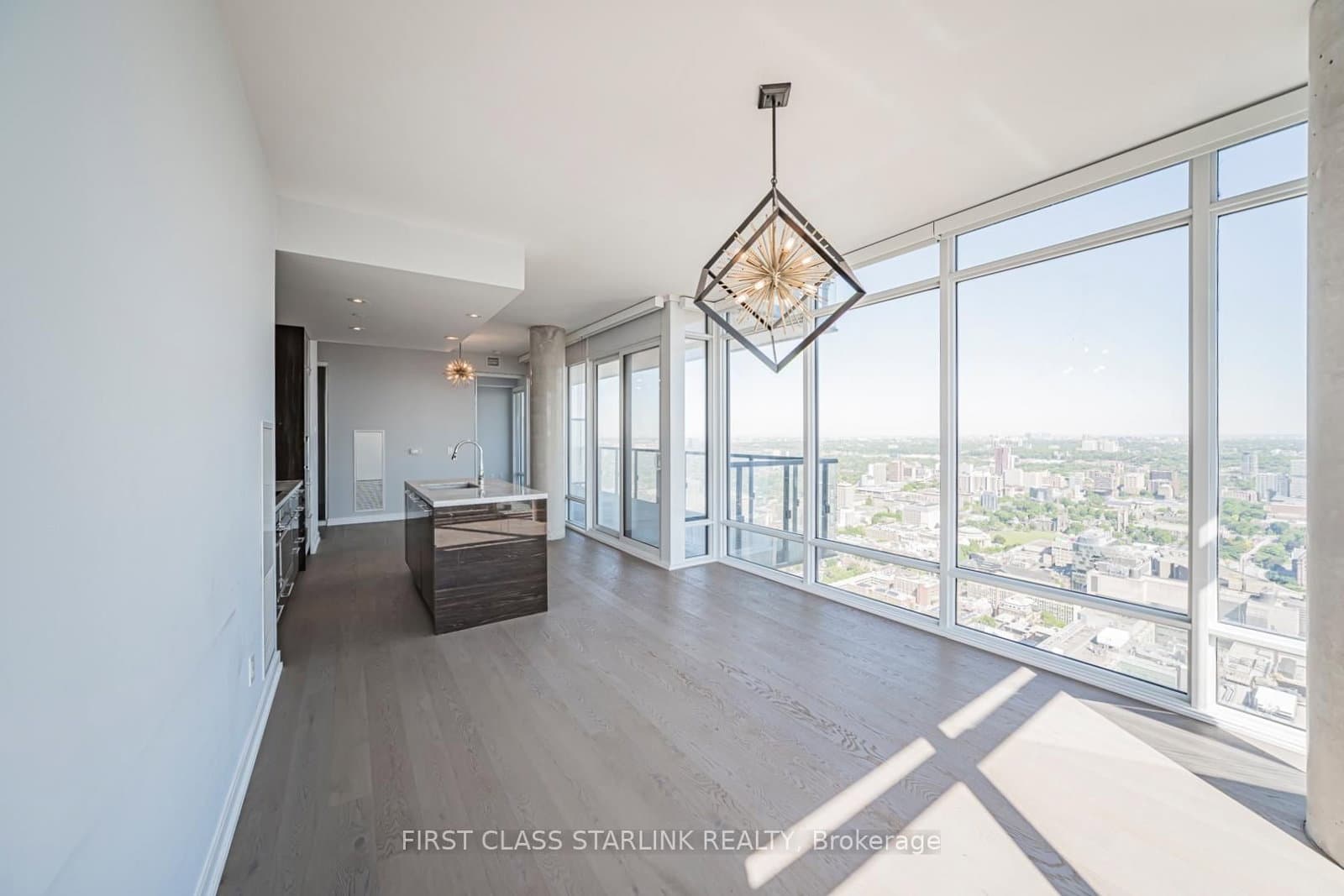 488 University Avenue, Unit 4802 thumbnail 6