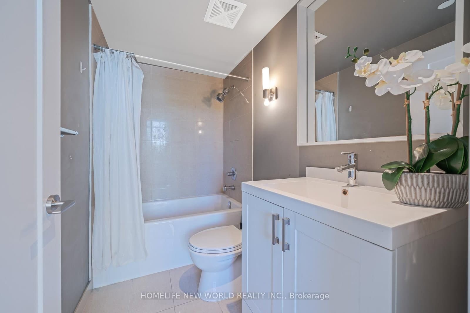 18 Graydon Hall Drive, Unit 809 thumbnail 16