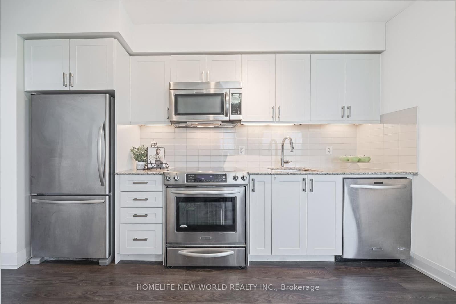 18 Graydon Hall Drive, Unit 809 thumbnail 7
