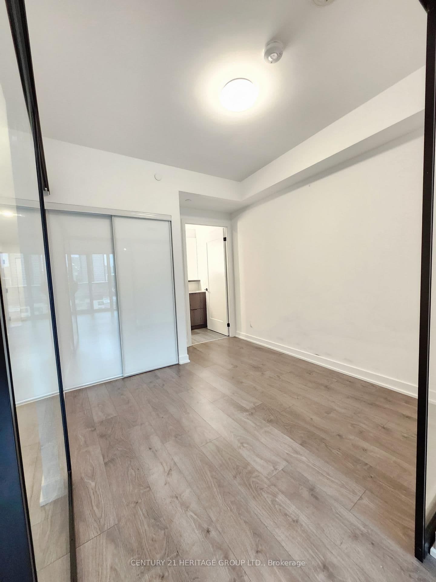5 Defries Street, Unit 619 thumbnail 4
