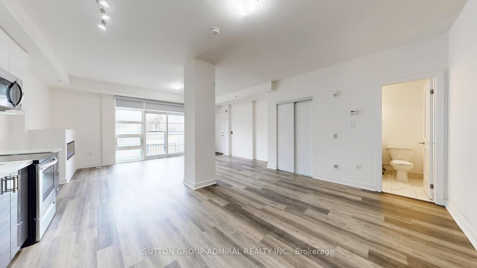 57 Finch Avenue W, Unit 11 thumbnail 3