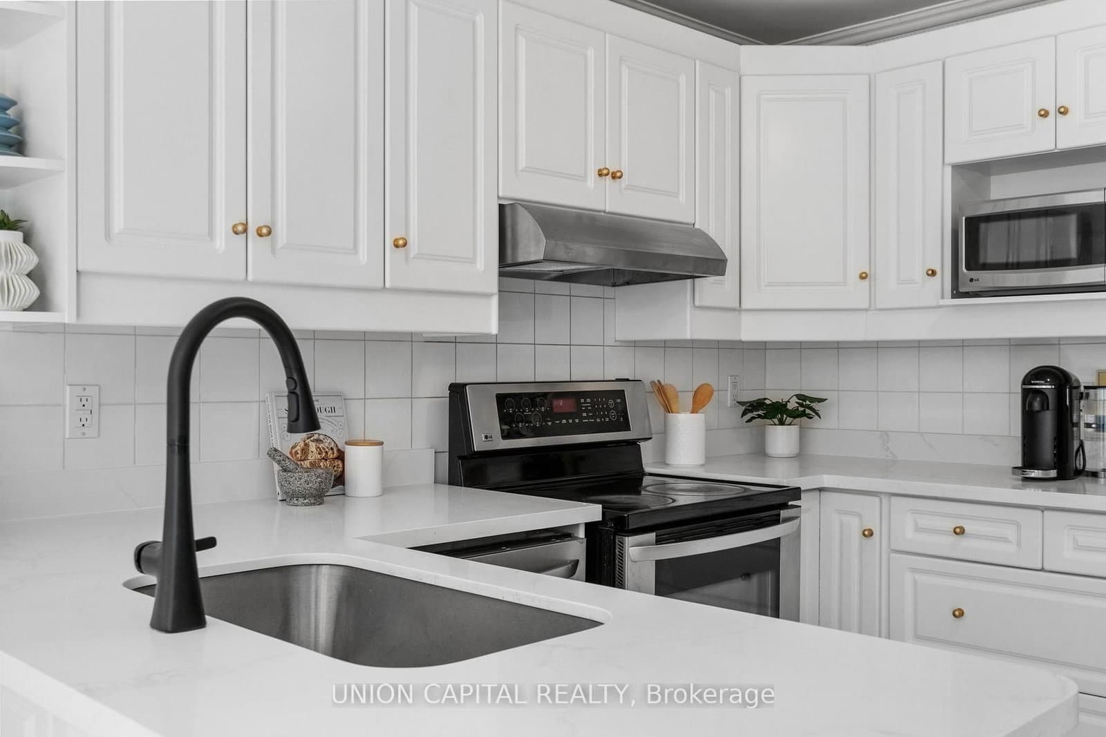 99 Abitibi Avenue thumbnail 12