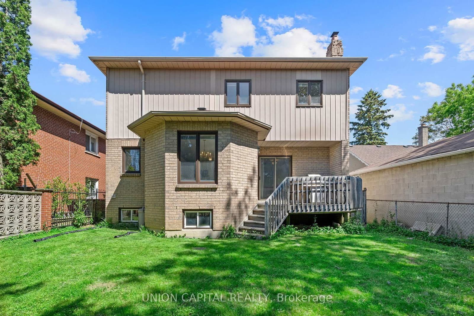 99 Abitibi Avenue thumbnail 26