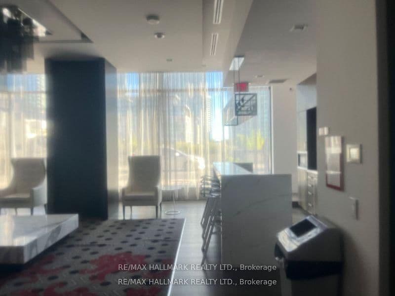 560 Front Street W, Unit 428 thumbnail 27