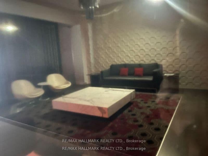 560 Front Street W, Unit 428 thumbnail 28